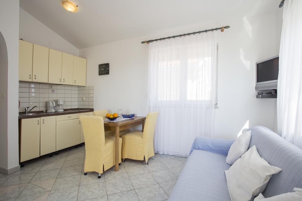 Guest House Croatia Fazana Exterior photo